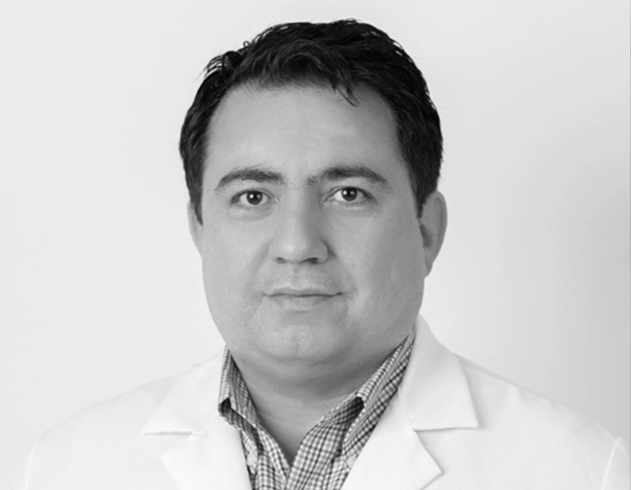 Dr. Alireza Hourfar's head shot